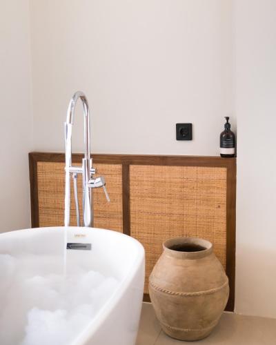 El Lago Hotel in 金塔瑪尼