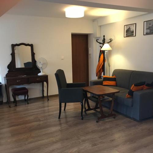 Cichy Apartament na Nowym Świecie - image 3