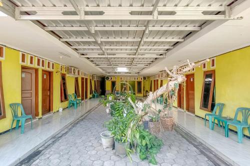 Entrance, OYO 92998 Wiludjeng Guesthouse in Sragen