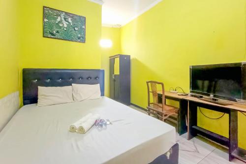 WILUDJENG Guest House Syariah near Alun Alun Sragen Mitra RedDoorz
