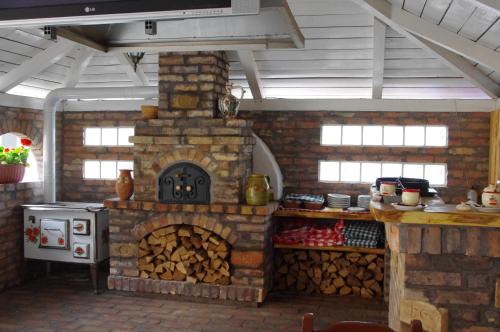 Halász Airport Panzio - image 12