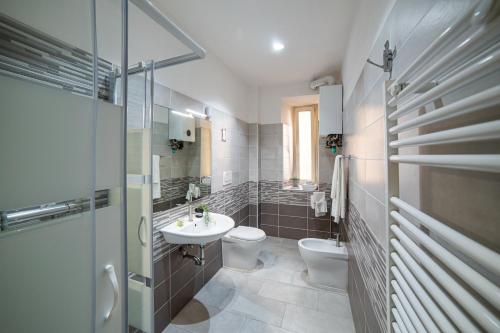 New 3BR-2 Baths Near Vatican & Metro- The Comics House, Rome (photo 8)