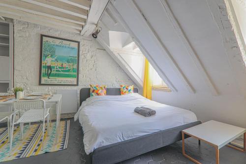 Studio Apartment-4P-City Centre Lescot With Netflix - image 8