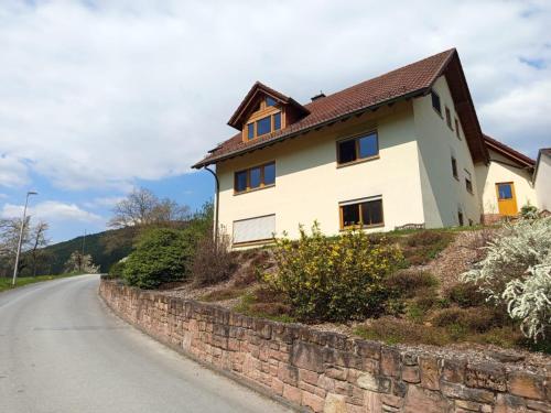 Ferienwohnung Hennrich in Weilbach, Deutschland