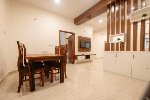 บริการและสิ่งอำนวยความสะดวก, The Aetheria Service Apartment in กาดูร์