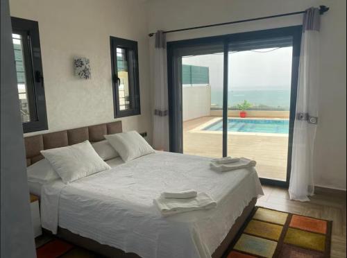 Appartement vue sur mer avec piscine privee in Douar Sehamna