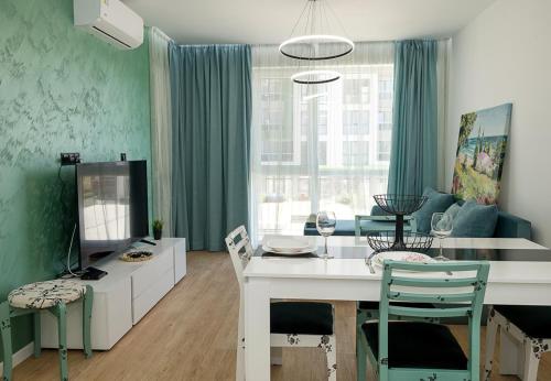 Chic 1BR Flat & Garage I Garden Residence, Varna by Flat Mаnаger, Varna (foto 3)