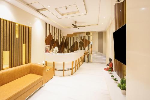 Hotel Worth, City Centre - Near New Delhi Railway Station & Connaught Place 1