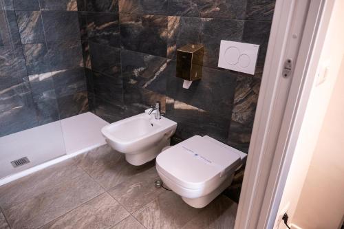 Hotel Elys - image 4