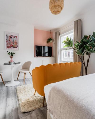 Nestio | Earl's Court Designer Studios, London (photo 9)