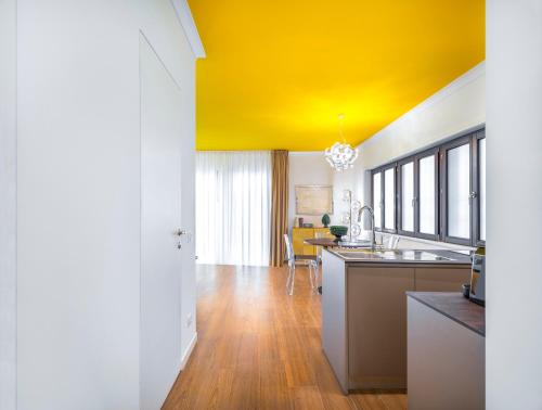 Modern Apartment with View on San Giovanni e Paolo R&R - main image