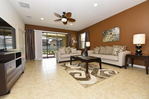 Windsor at Westside 86 - Hosted by Top Villas