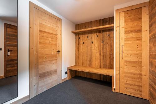 Apartment La Chouette Les Belleville - by EMERALD STAY in Le Bettaix