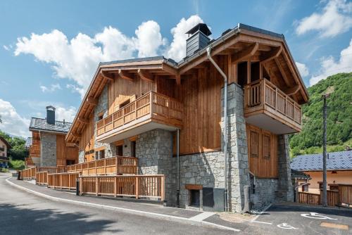 Exterior view, Apartment La Chouette Les Belleville - by EMERALD STAY in Le Bettaix