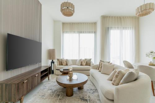 Nasma - RAK Bliss 2BR Villa, Maid Room & Backyard, Ras al-Khaimah (foto 10)