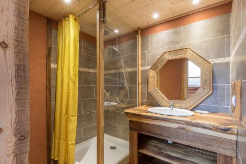 Zuhanyzó, Le Jardin de Serenne La Mortise in Saint Paul Sur Ubaye