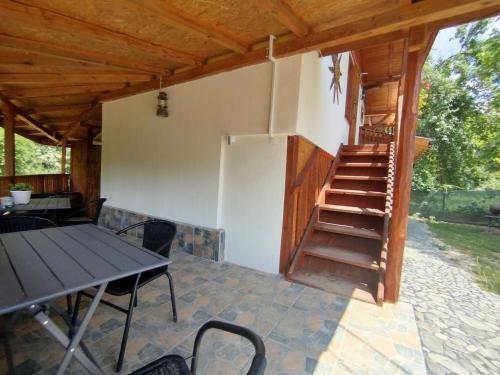 Къща за гости Аврамови in Ribaritsa