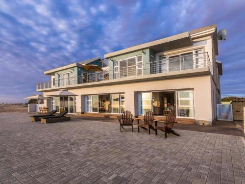 Winston Beach House, Hentiesbaai