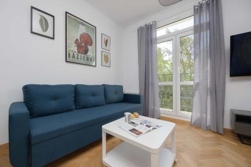 Stylish One Bedroom Apartment in Warsaw with Balcony by Noclegi Renters, Varsovie (photo 8)