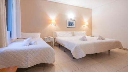 Hostal Centro - image 5