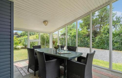 ทัศนียภาพภายนอกโรงแรม, Awesome Home In Tarm With Sauna in สกาเวน