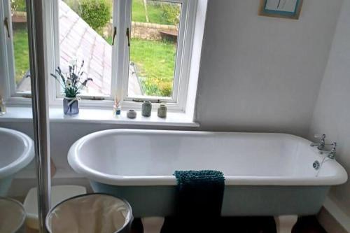 3 Bed Cottage-Sleeps 6-Country Views-Pet friendly in Washington