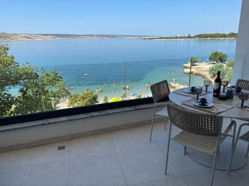 POLAI Seafront Apartment - Location saisonnière - Seline