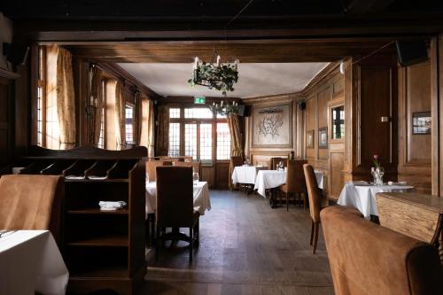 ทัศนียภาพภายนอกโรงแรม, โรงแรมไวต์ ฮาร์ต (White Hart Hotel) in เซนต์ อัลเบิ้นส์