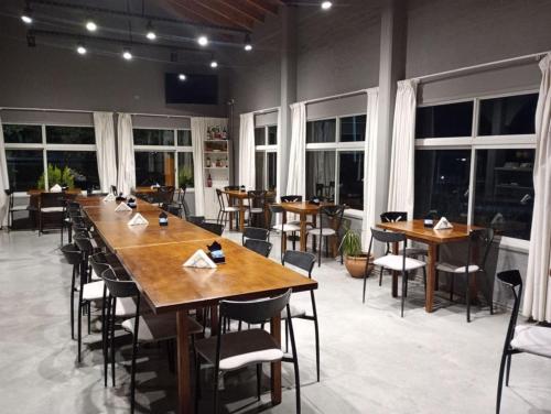 Restaurant, Apart America in San Juan