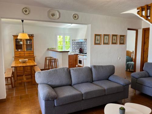 MISTRAL 10 by SOM Menorca, Fornells (photo 7)