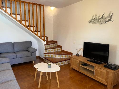 MISTRAL 10 by SOM Menorca, Fornells (photo 5)