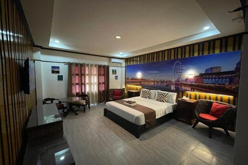 room detail thumbnail 1