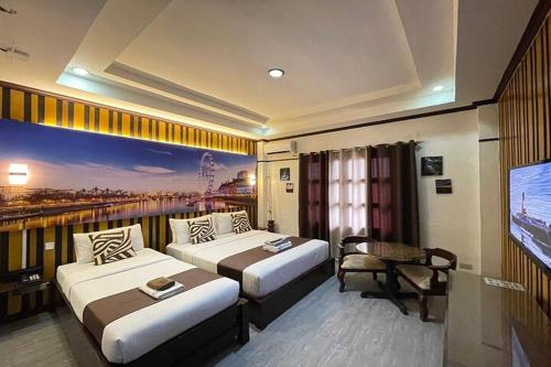 room detail thumbnail 0