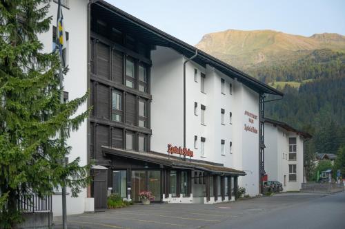 Zuhause in den Alpen Ihre Ferienwohnung mit Hallenbad und Sauna, Lenzerheide (foto 4)