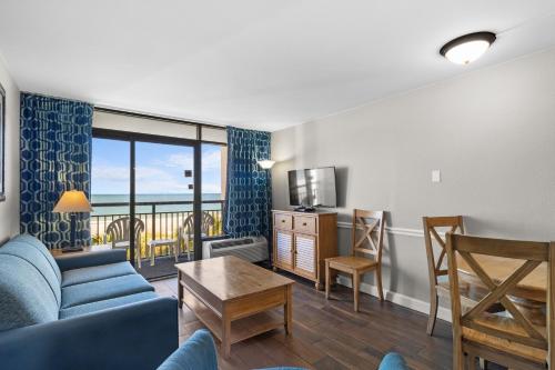 Monterey Bay Suites - image 11