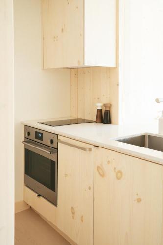 Kitchen, Volume Nord - Loft de montagne in Stoneham (QC)