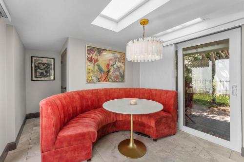Linkside Home - image 2