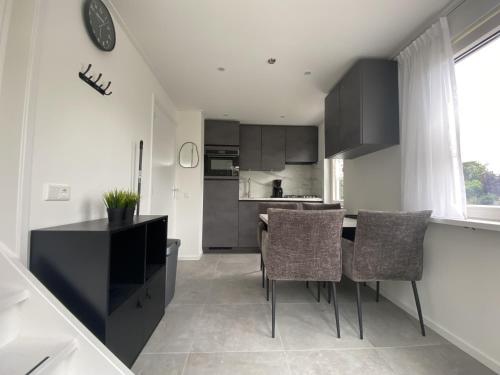 Sfeervol vakantiehuis met airco en grote tuin in centrum Domburg in Domburg