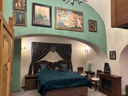 Cisárska Komnata (Cisarska Komnata) in 斯帕尼亞多利納