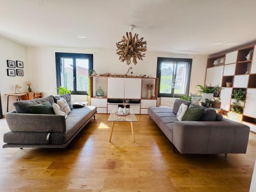 Maison au calme et en ville in 克朗熱夫列