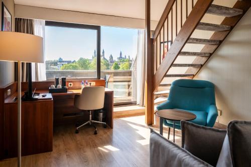 Crowne Plaza MAASTRICHT Room Type - 2 Queen Junior Suite