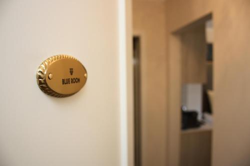 Studio Apartment image 10