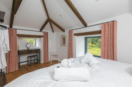 Carines Barns - Pen - image 3