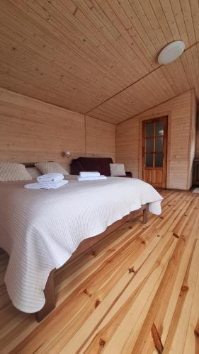 Lake&Lodge in Lypnyky
