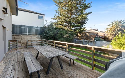 35 Degrees South - Steps to Sand and Shops in Port Noarlunga