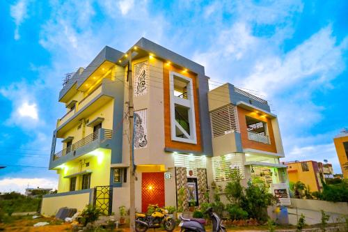 Hampi Lake House