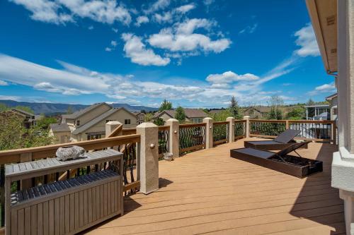 Highpoint Hills Great Views w Games & Fitness in Gleneagle (CO)