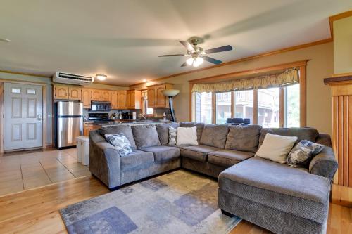 Pool Access: Waterfront Lake Memphremagog Condo! in Derby (VT)