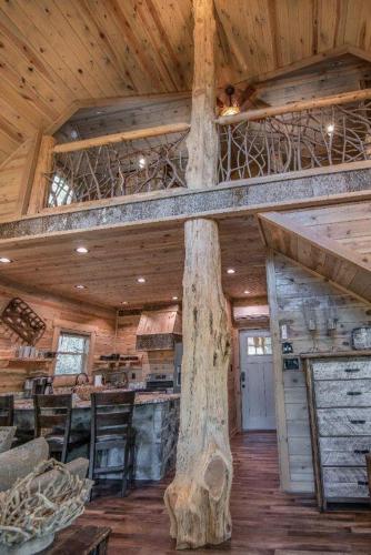 Out on a Limb TREEHOUSE, Sevierville (photo 9)