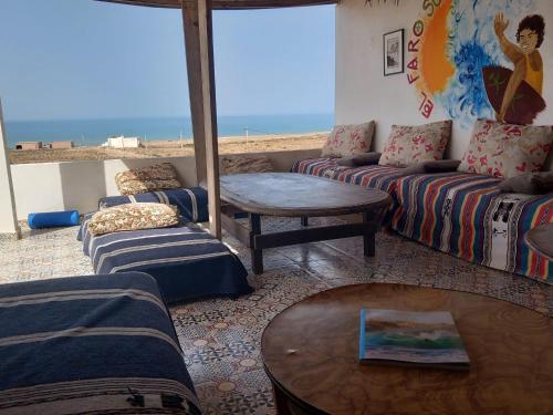 EL Faro Surfstay in Tiguert